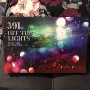 39L Hit The Lights Artisitry Palette